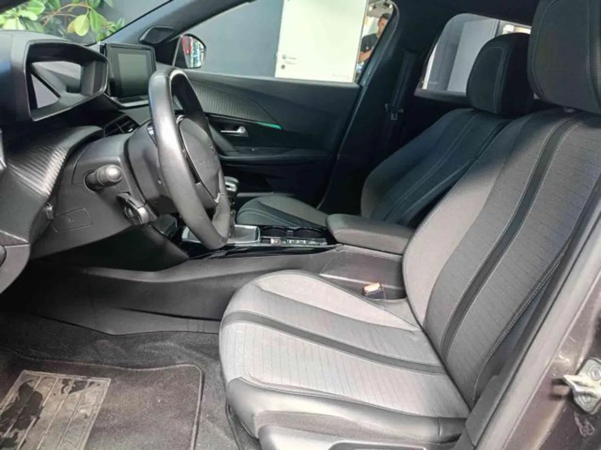 Peugeot 2008 usata a Vercelli (12)