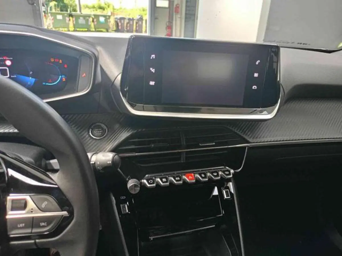 Peugeot 2008 usata a Vercelli (14)