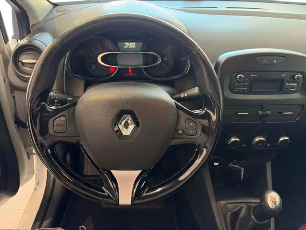 Renault Clio usata a Sassari (7)