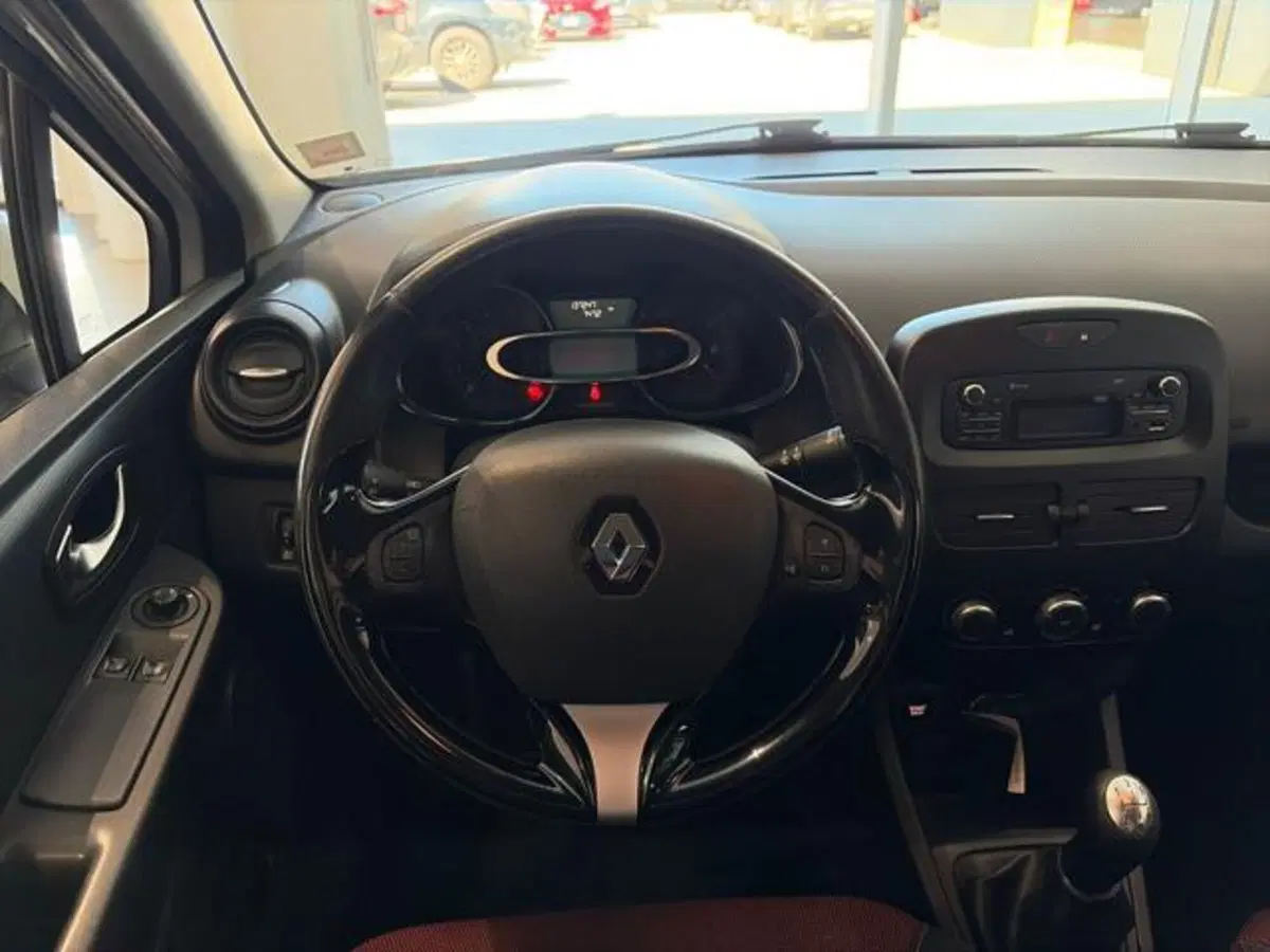 Renault Clio usata a Sassari (8)