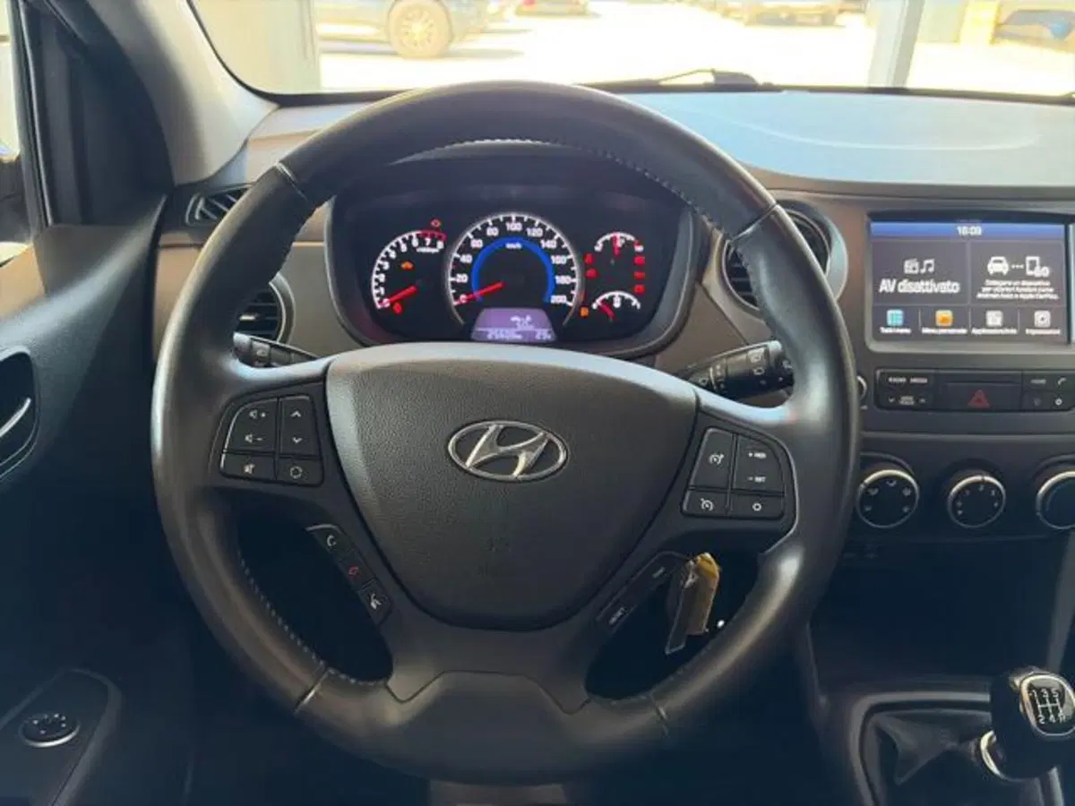 Hyundai i10 usata a Sassari (8)