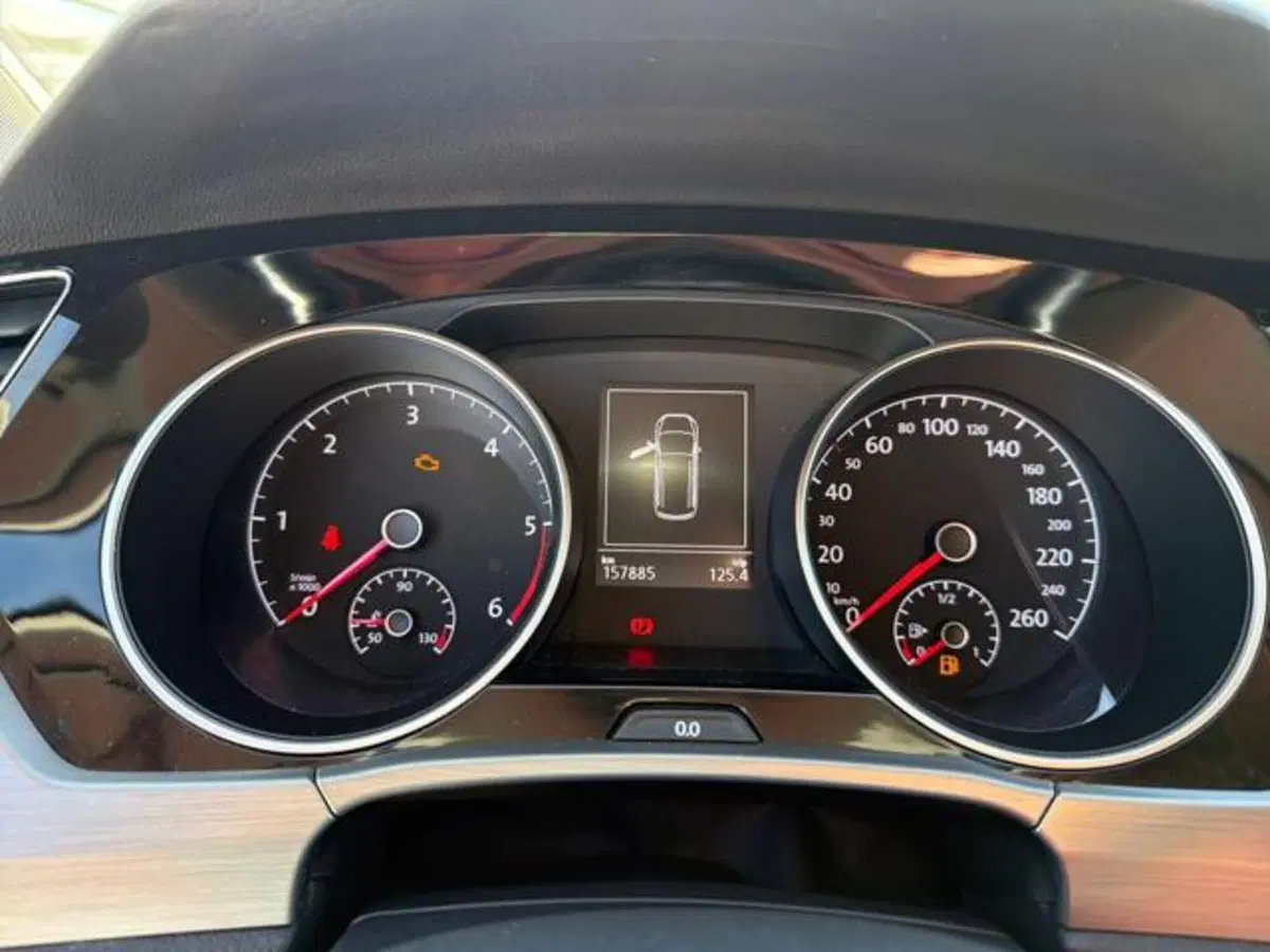 Volkswagen Touran usata a Sassari (10)