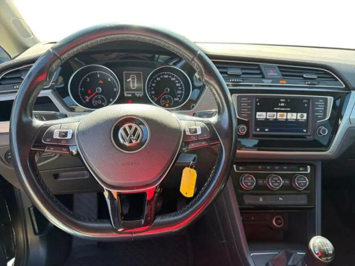 Volkswagen Touran usata a Sassari (9)