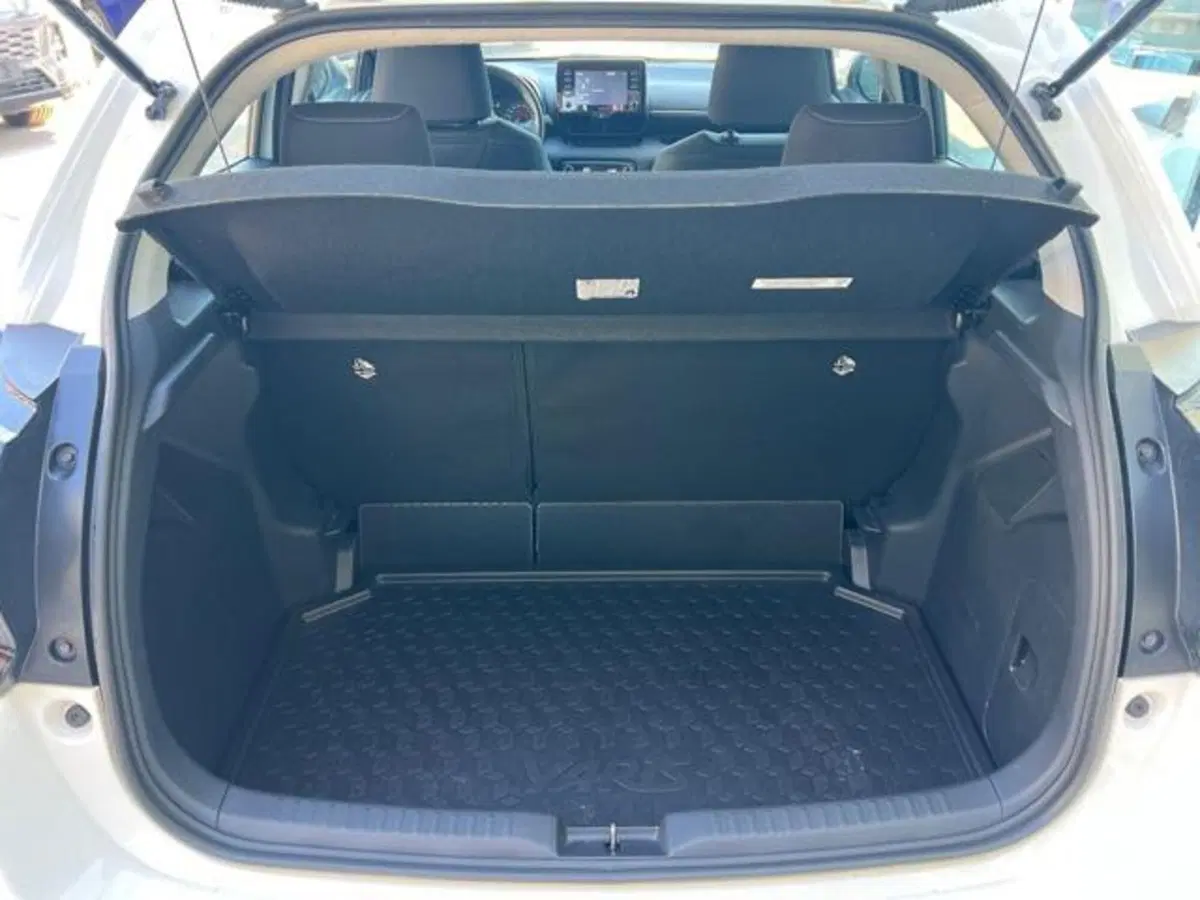 Toyota Yaris Cross usata a Sassari (6)