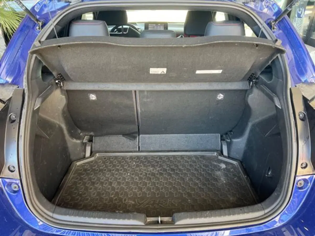 Toyota Yaris Cross usata a Sassari (6)