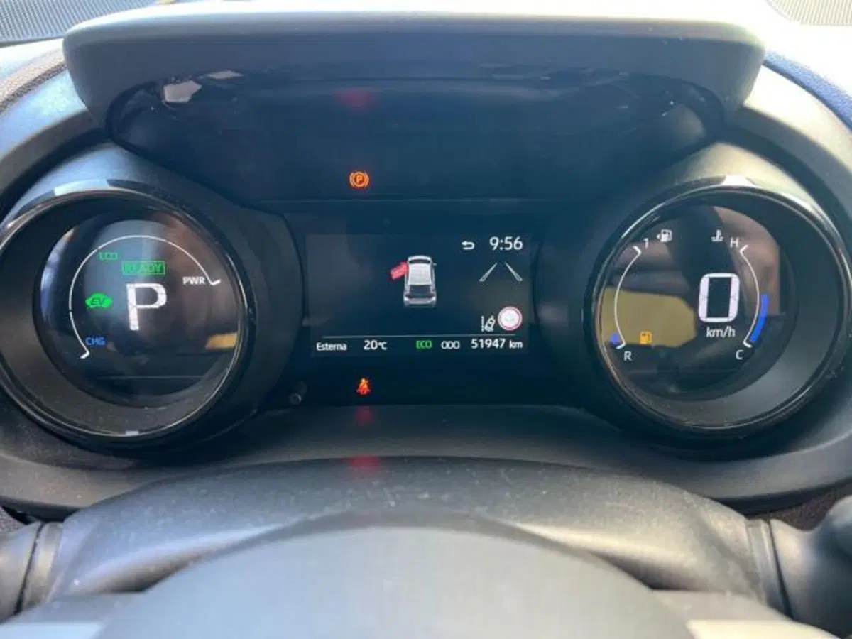 Toyota Yaris Cross usata a Sassari (9)
