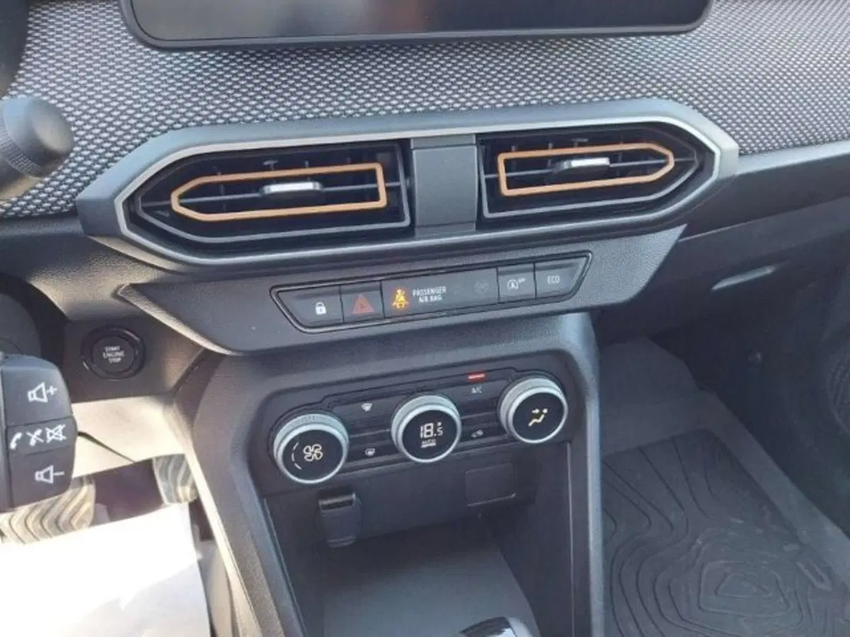 Dacia Sandero usata a Firenze (15)