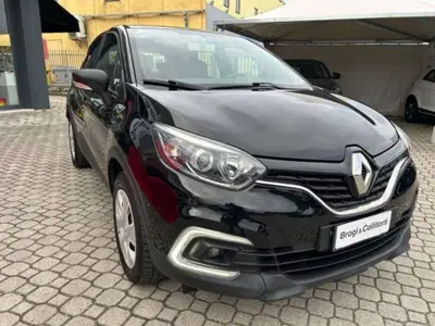 Renault Captur 0.9 TCe 12V 90 CV Start&amp;Stop Life del 2018 usata a Empoli