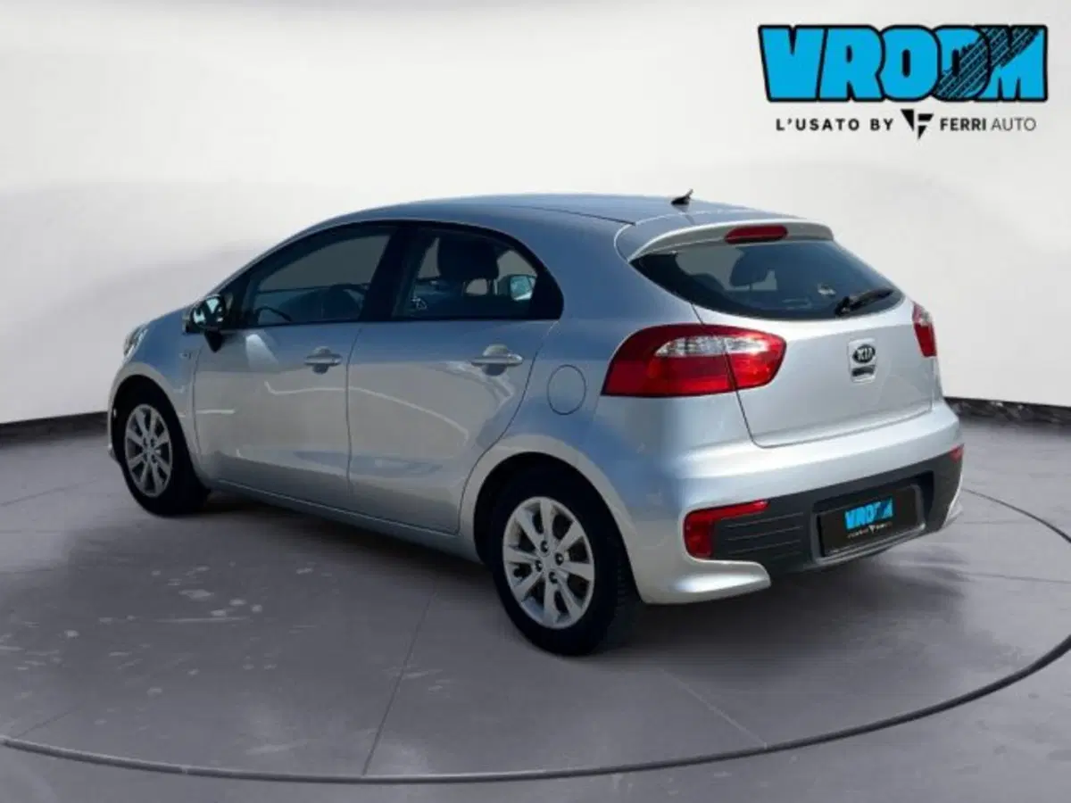 Kia Rio usata a Udine (9)