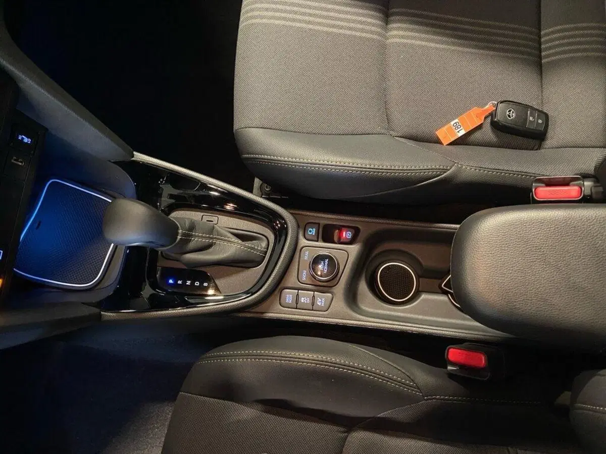Toyota Yaris Cross usata a Torino (12)