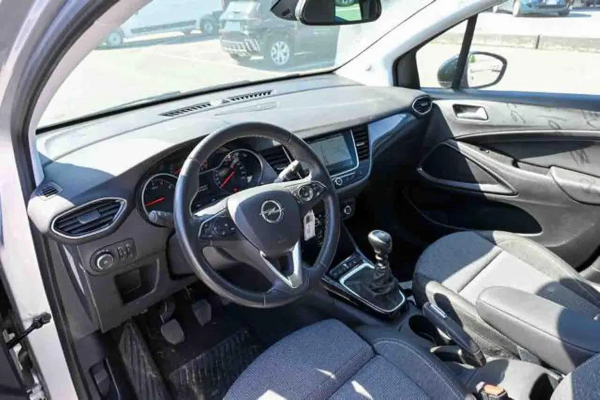 Opel Crossland usata a Torino (8)
