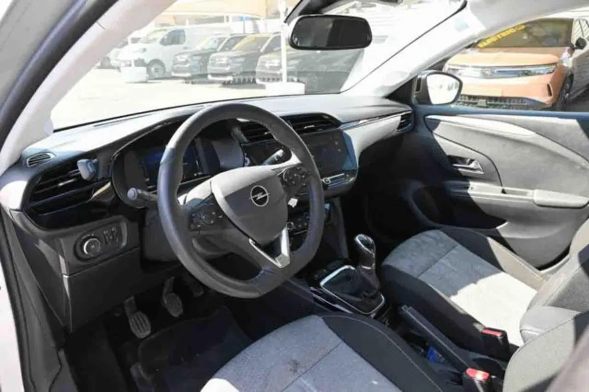 Opel Corsa usata a Torino (8)