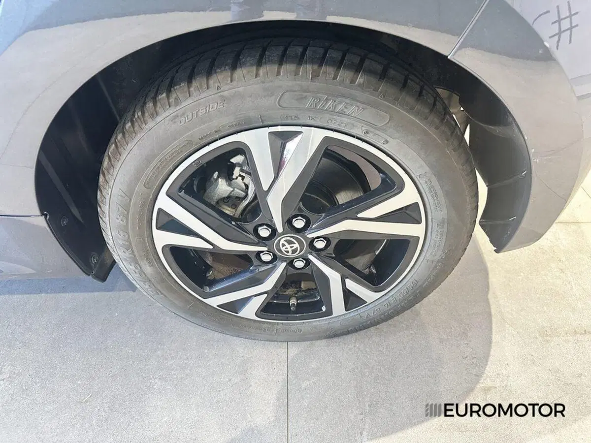 Toyota Yaris Cross usata a Bari (10)