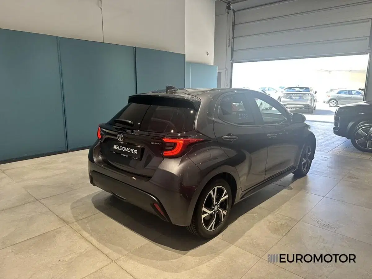 Toyota Yaris Cross usata a Bari (5)