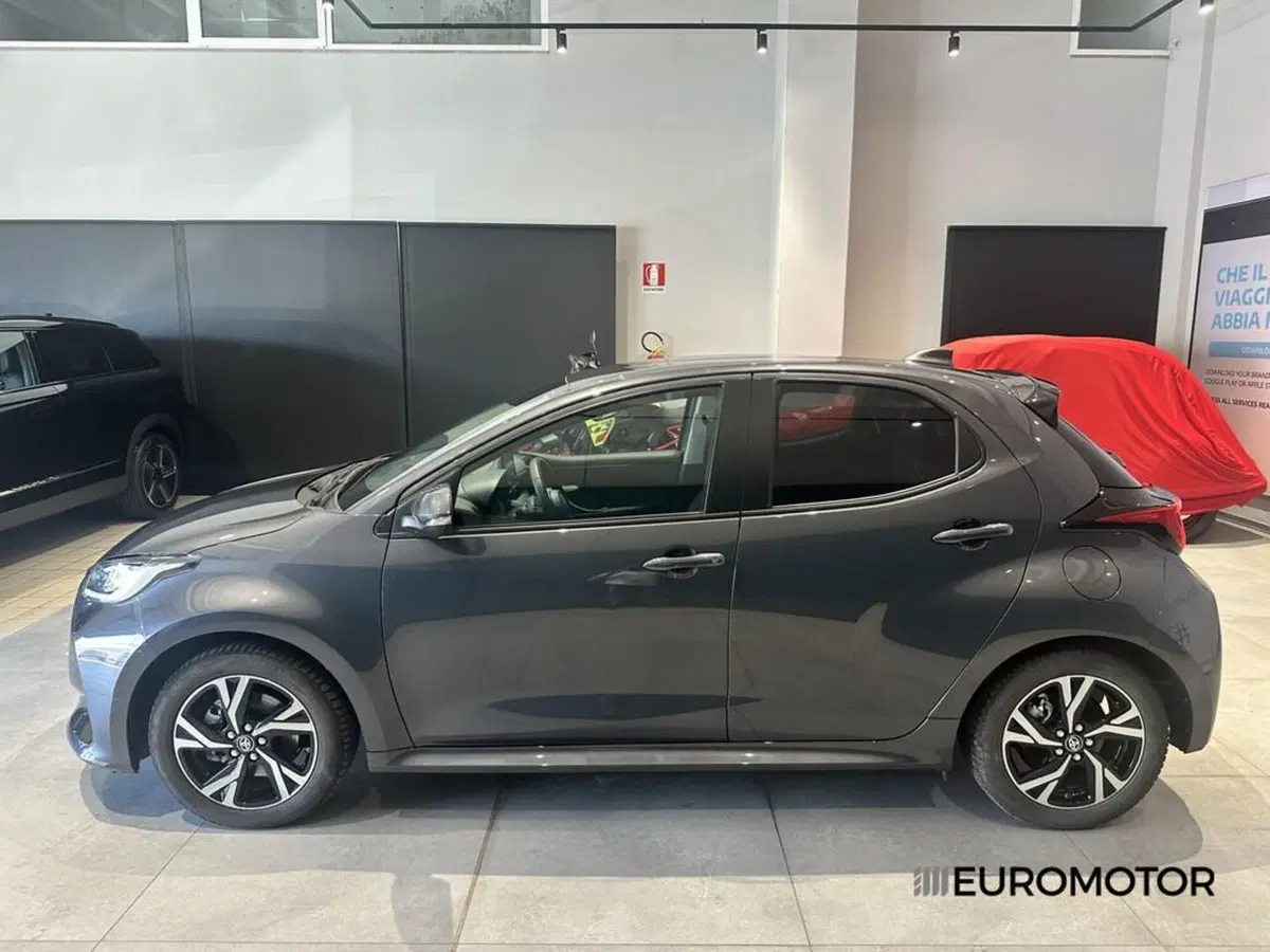 Toyota Yaris Cross usata a Bari (8)