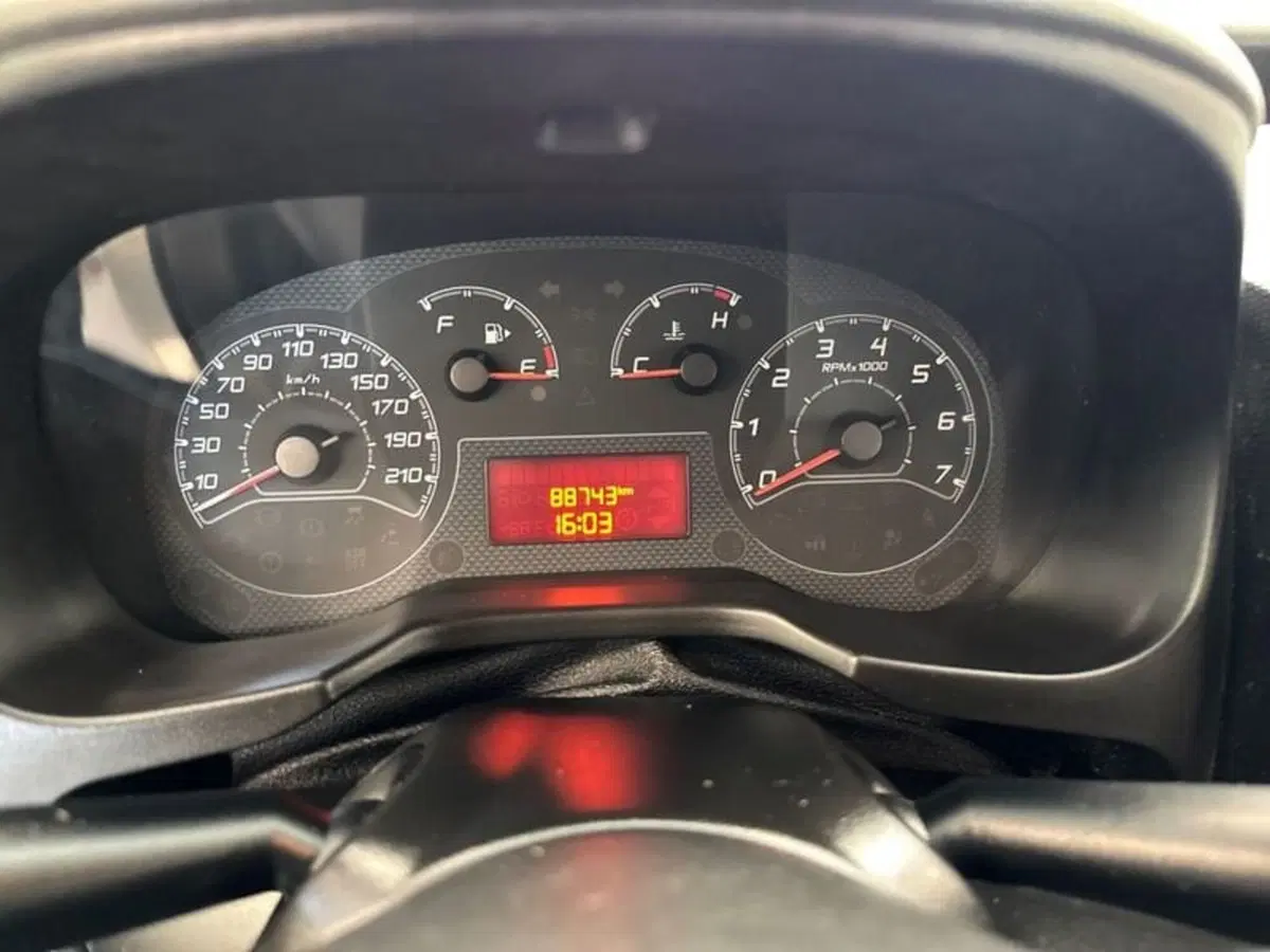 Fiat Qubo usata a Prato (9)