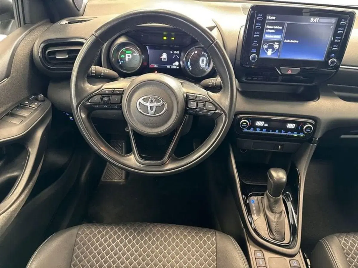 Toyota Yaris usata a Prato (11)