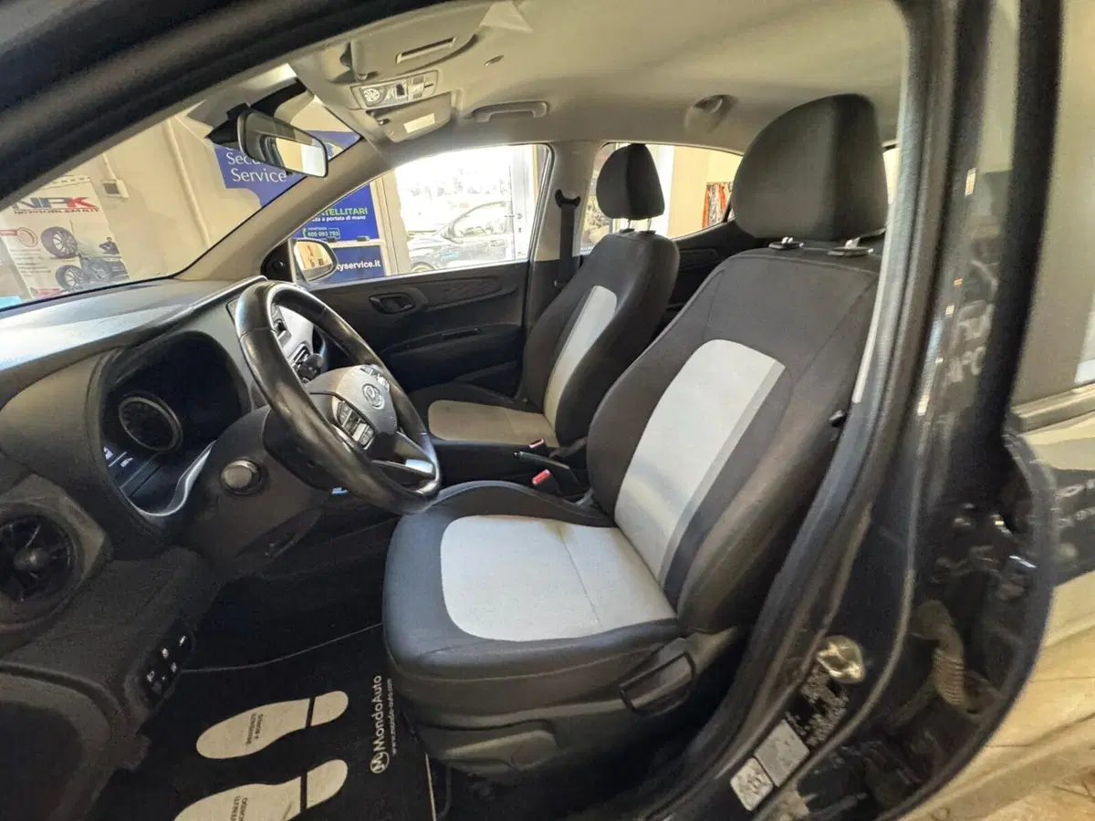 Hyundai i10 usata a Palermo (6)