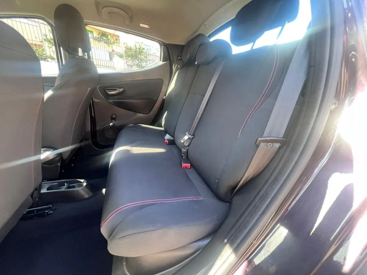 Lancia Ypsilon usata a Messina (10)