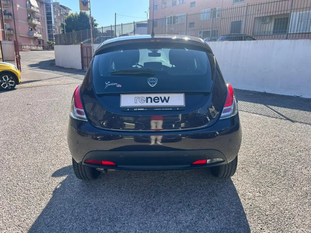 Lancia Ypsilon usata a Messina (6)