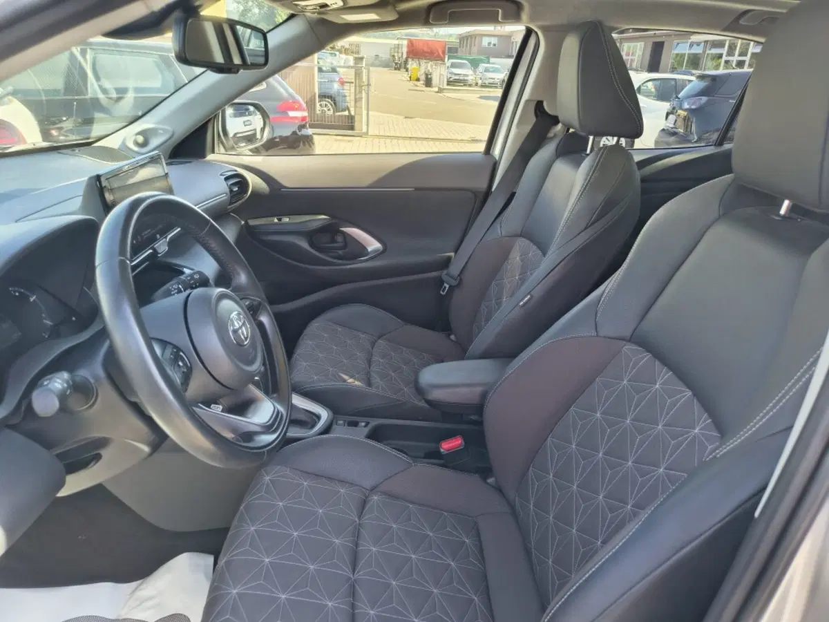 Toyota Yaris Cross usata a Firenze (7)
