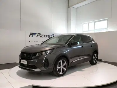 Peugeot 3008 BlueHDi 130 S&amp;S EAT8 GT Pack del 2022 usata a L'Aquila