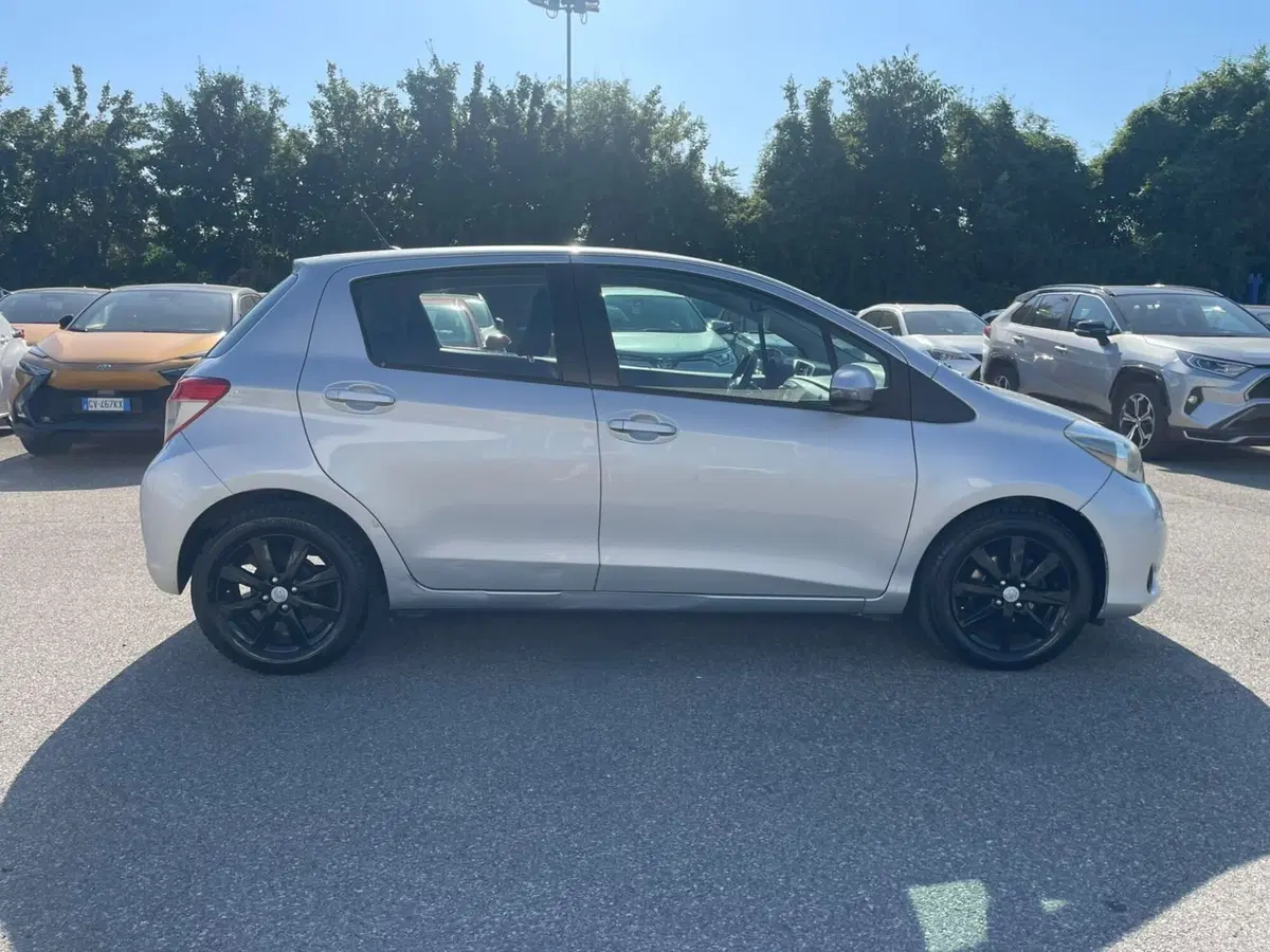 Toyota Yaris usata a Piacenza (6)