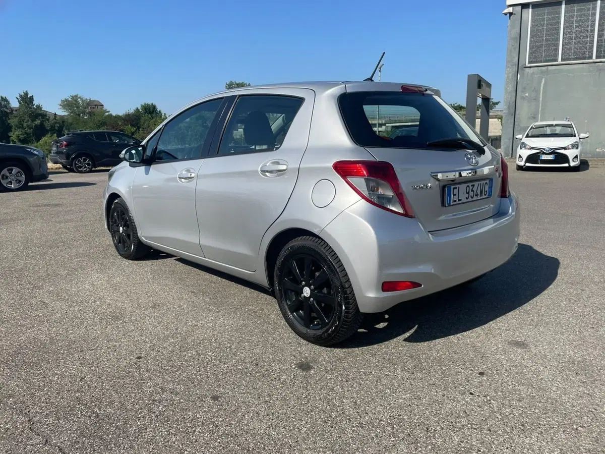 Toyota Yaris usata a Piacenza (7)