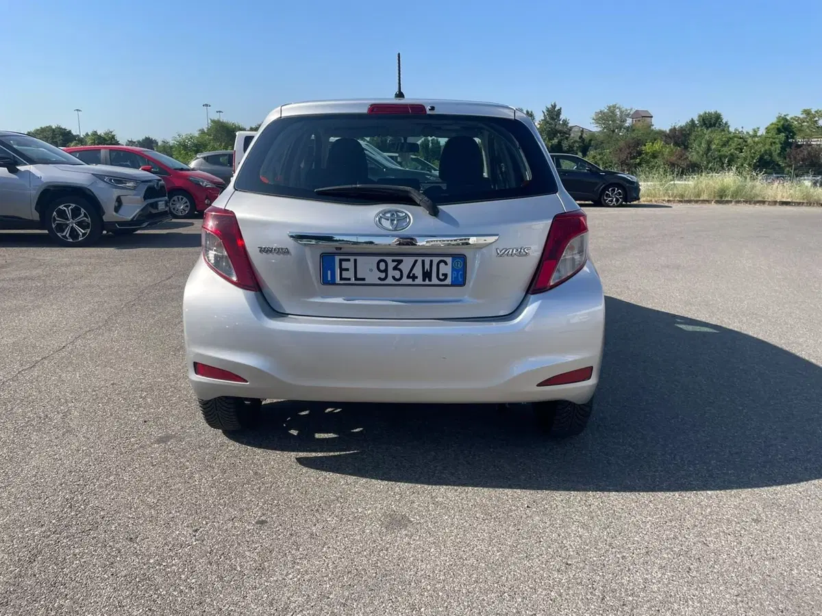 Toyota Yaris usata a Piacenza (9)