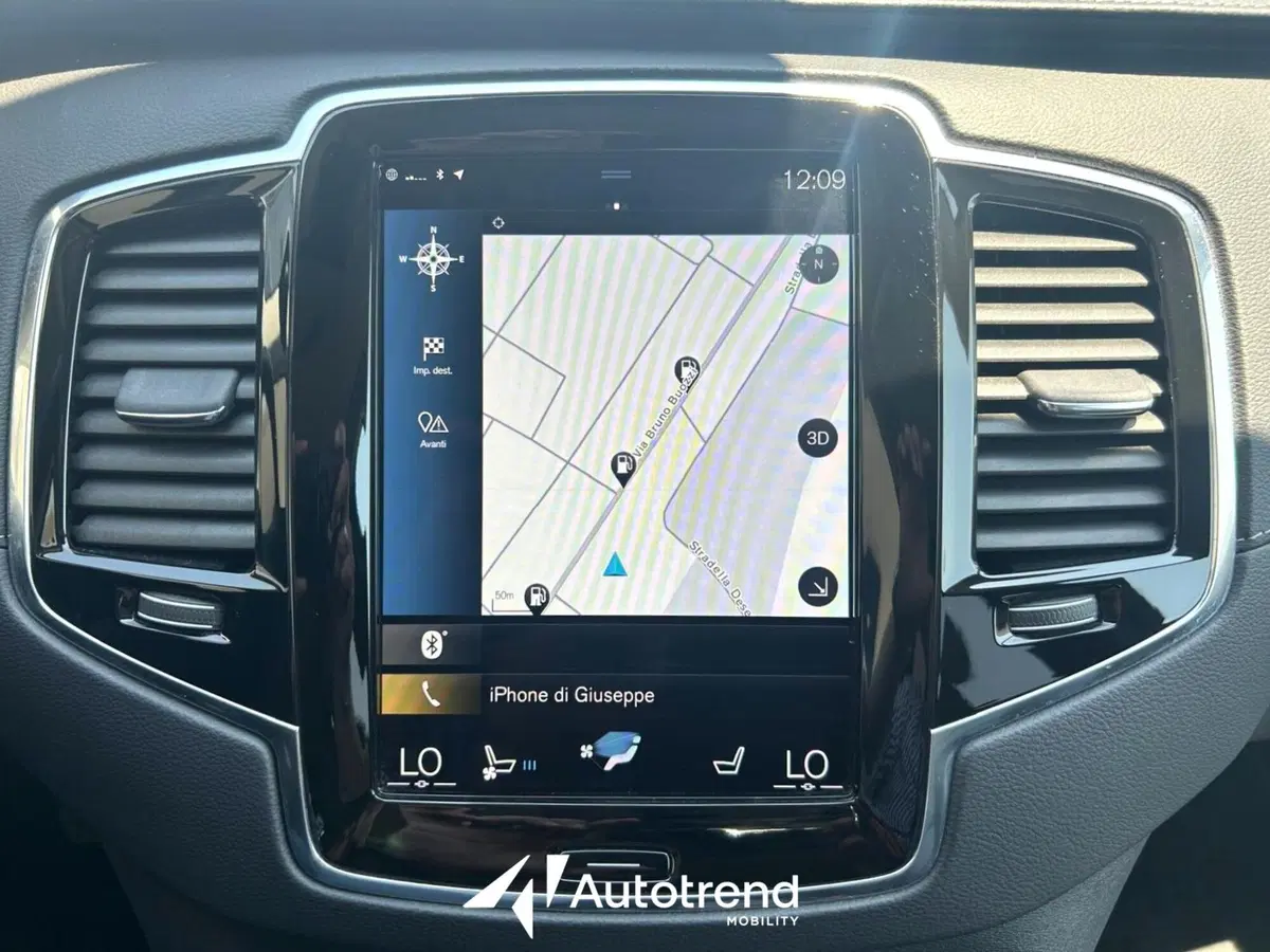 Volvo XC90 usata a Bari (11)