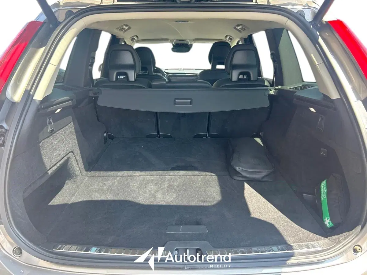 Volvo XC90 usata a Bari (20)