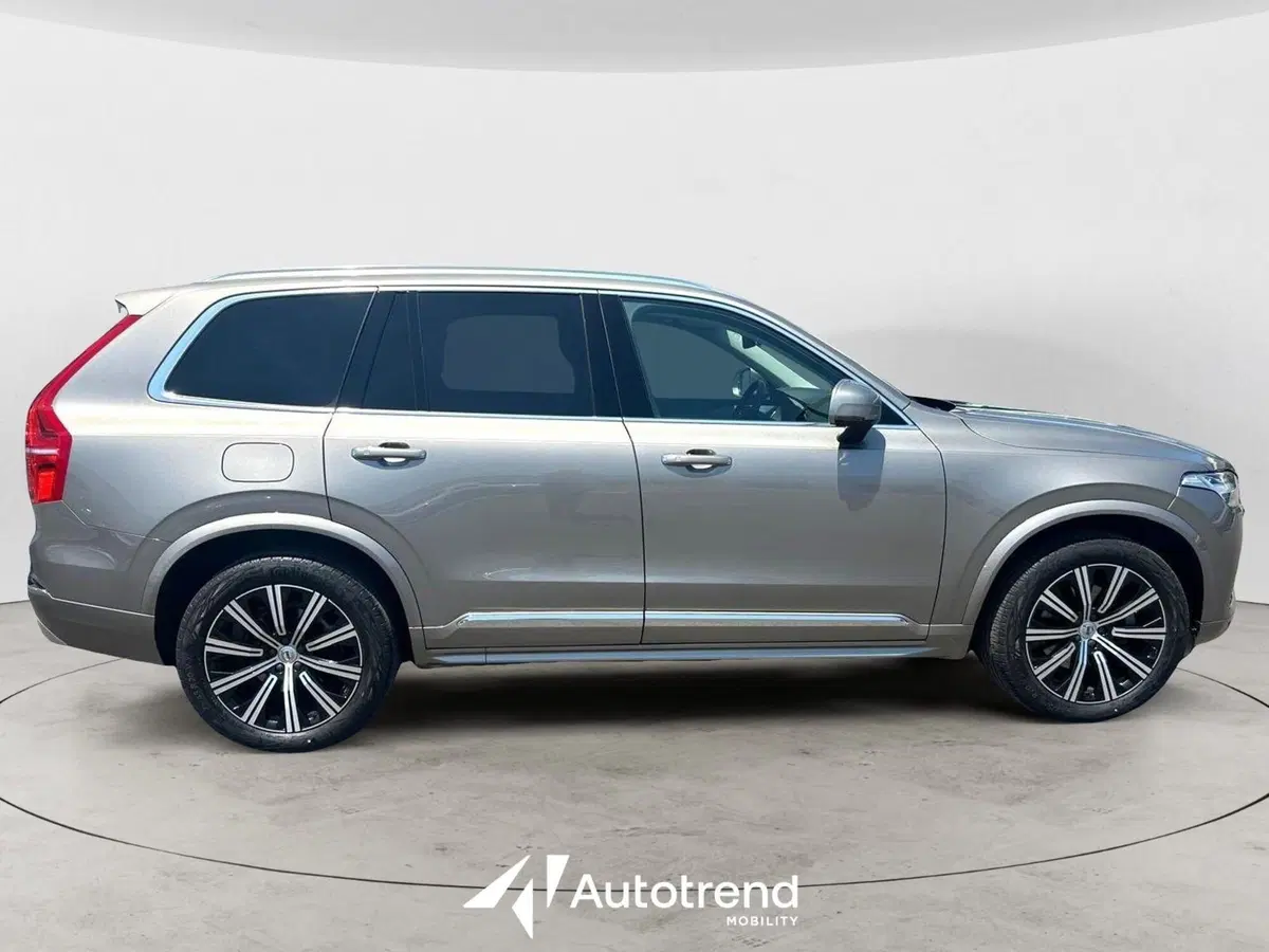 Volvo XC90 usata a Bari (5)