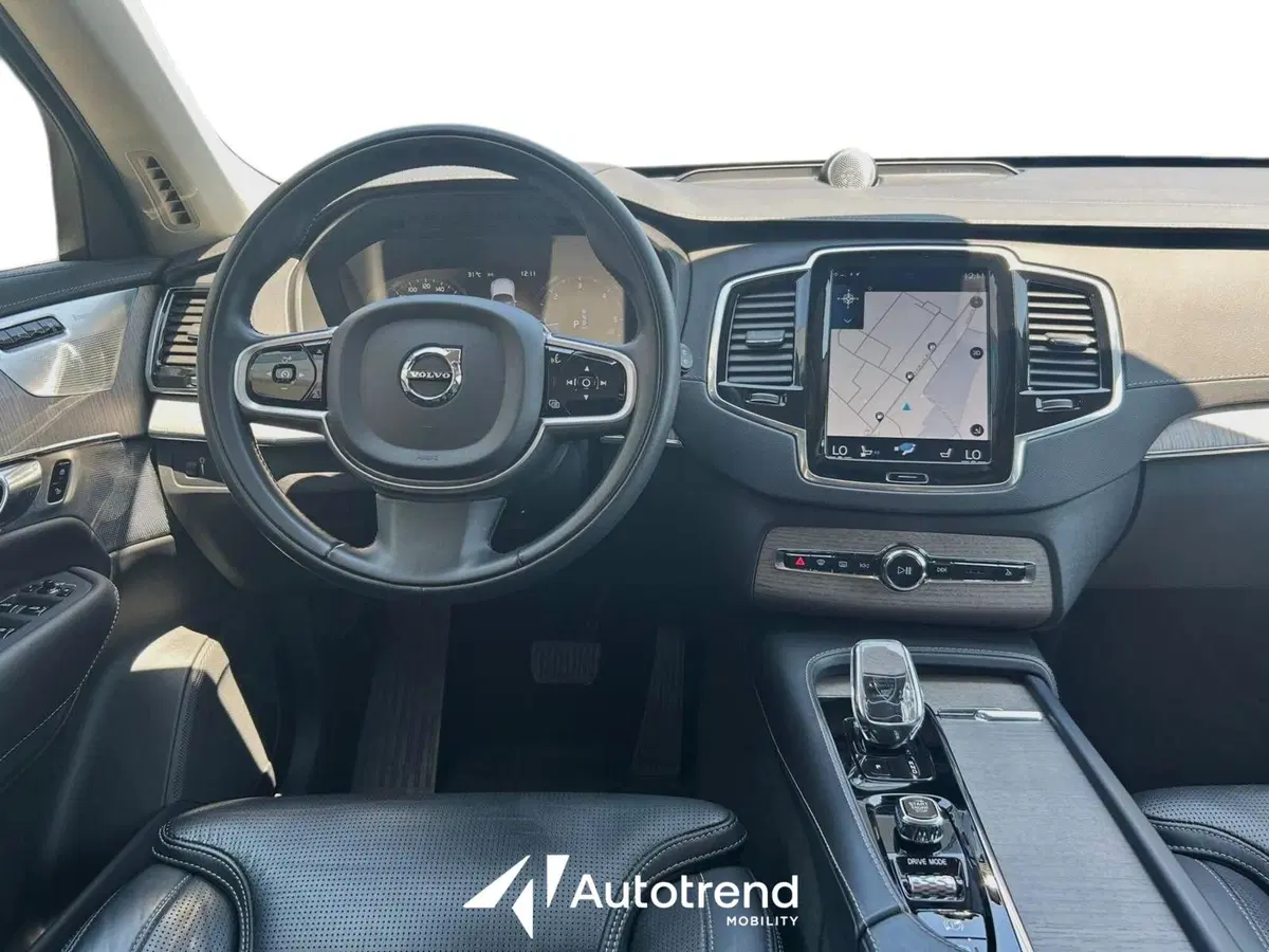Volvo XC90 usata a Bari (8)