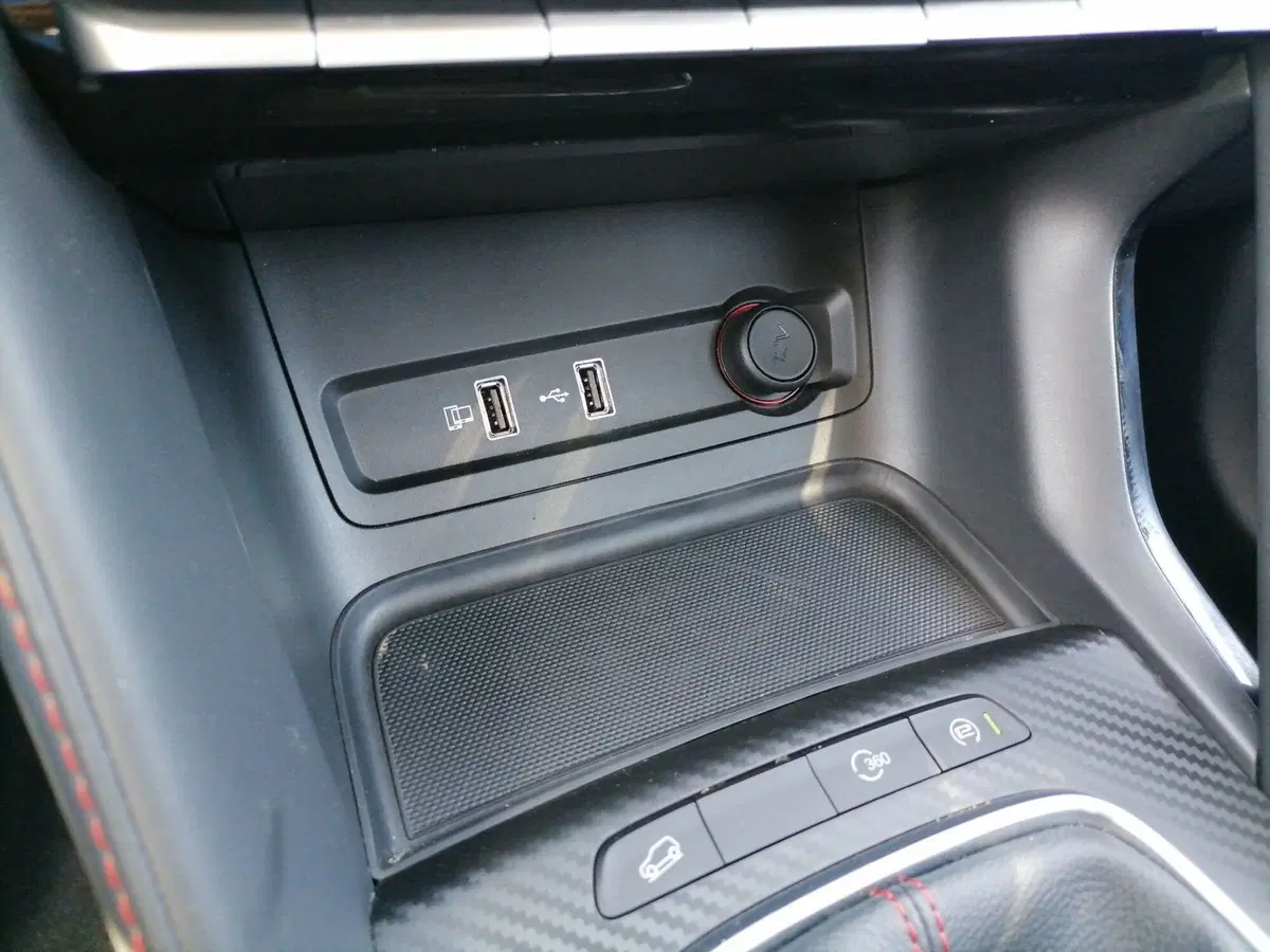 Mg ZS usata a Roma (18)