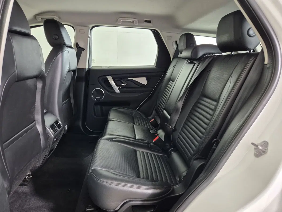 Land Rover Discovery Sport usata a Torino (5)