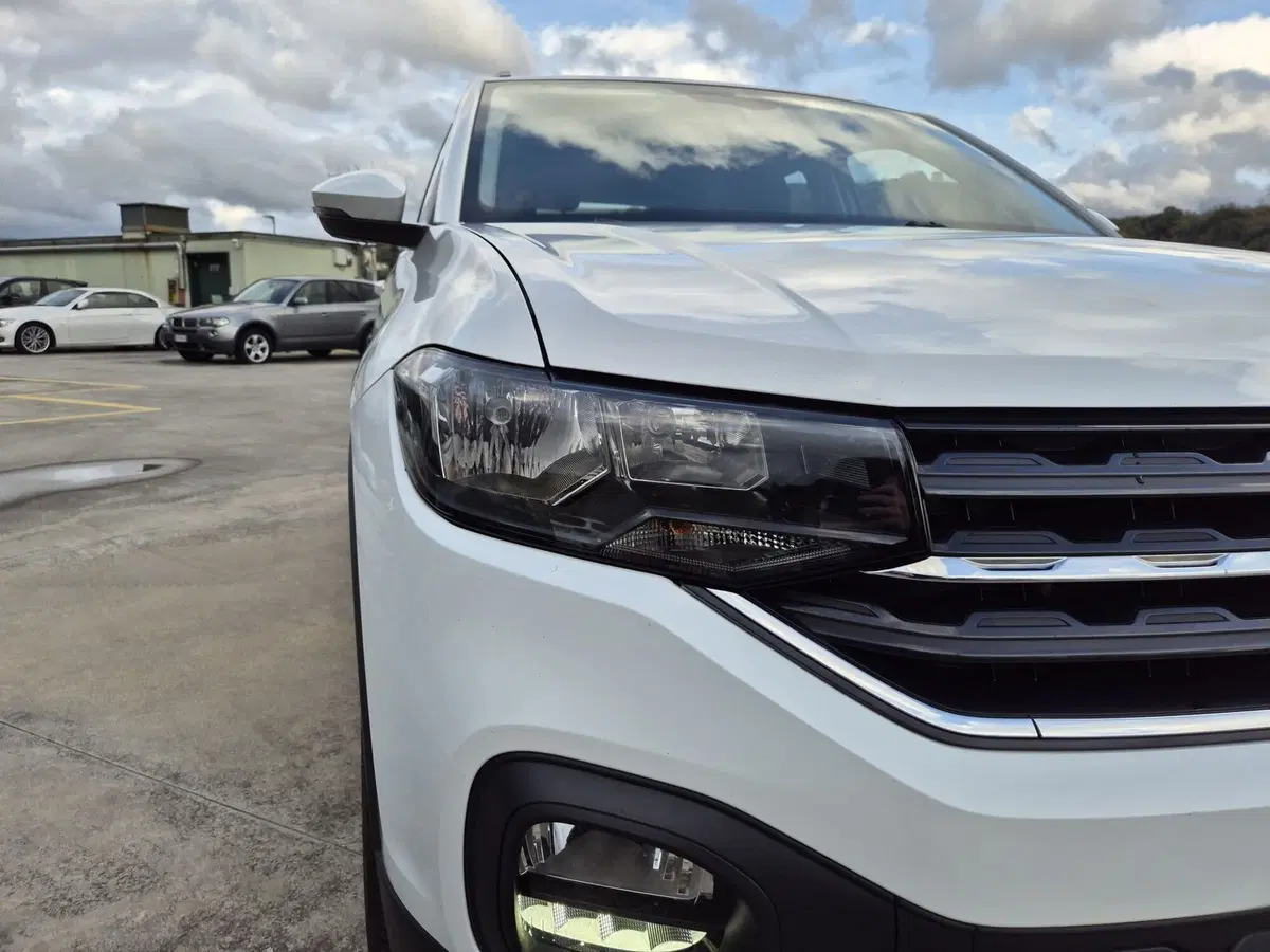 Volkswagen T-Cross usata  (14)