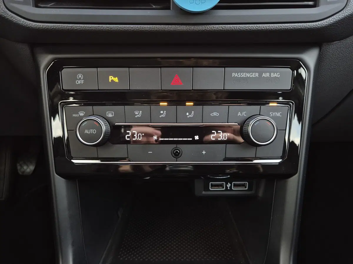 Volkswagen T-Cross usata  (16)