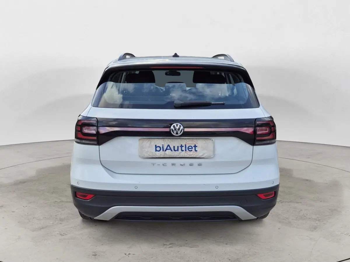 Volkswagen T-Cross usata  (3)