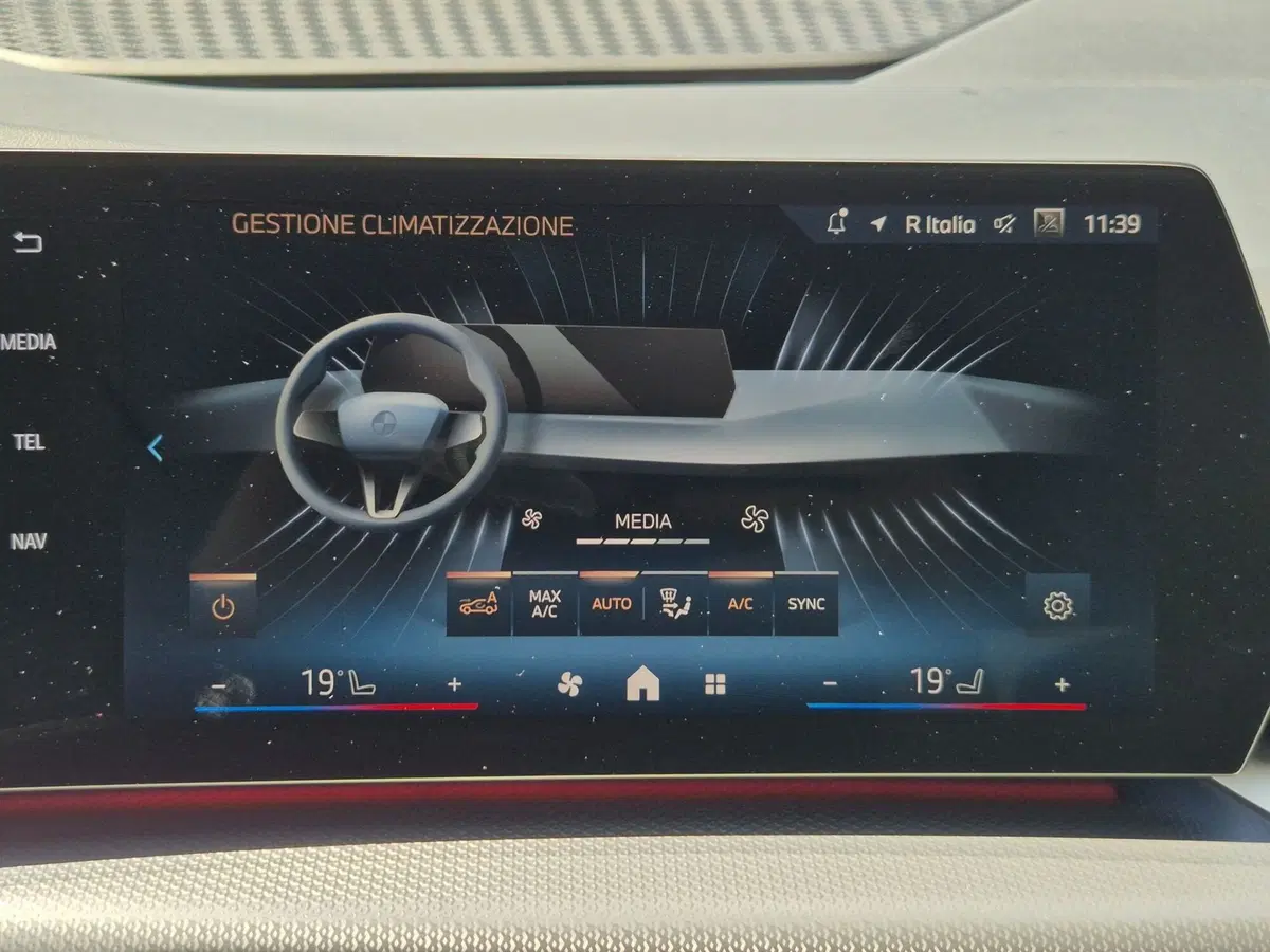 BMW Serie 2 Active Tourer usata a Cuneo (9)