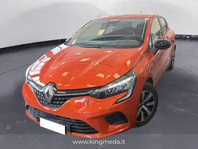 Renault Clio Full Hybrid E-Tech 140 CV 5 porte E-Tech del 2023 usata a Meda