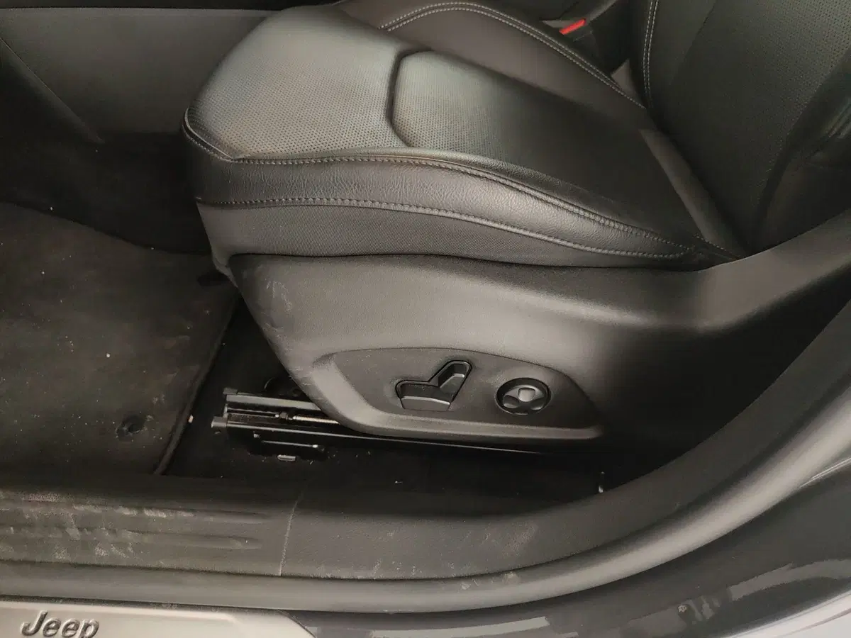 Jeep Compass usata a Napoli (17)