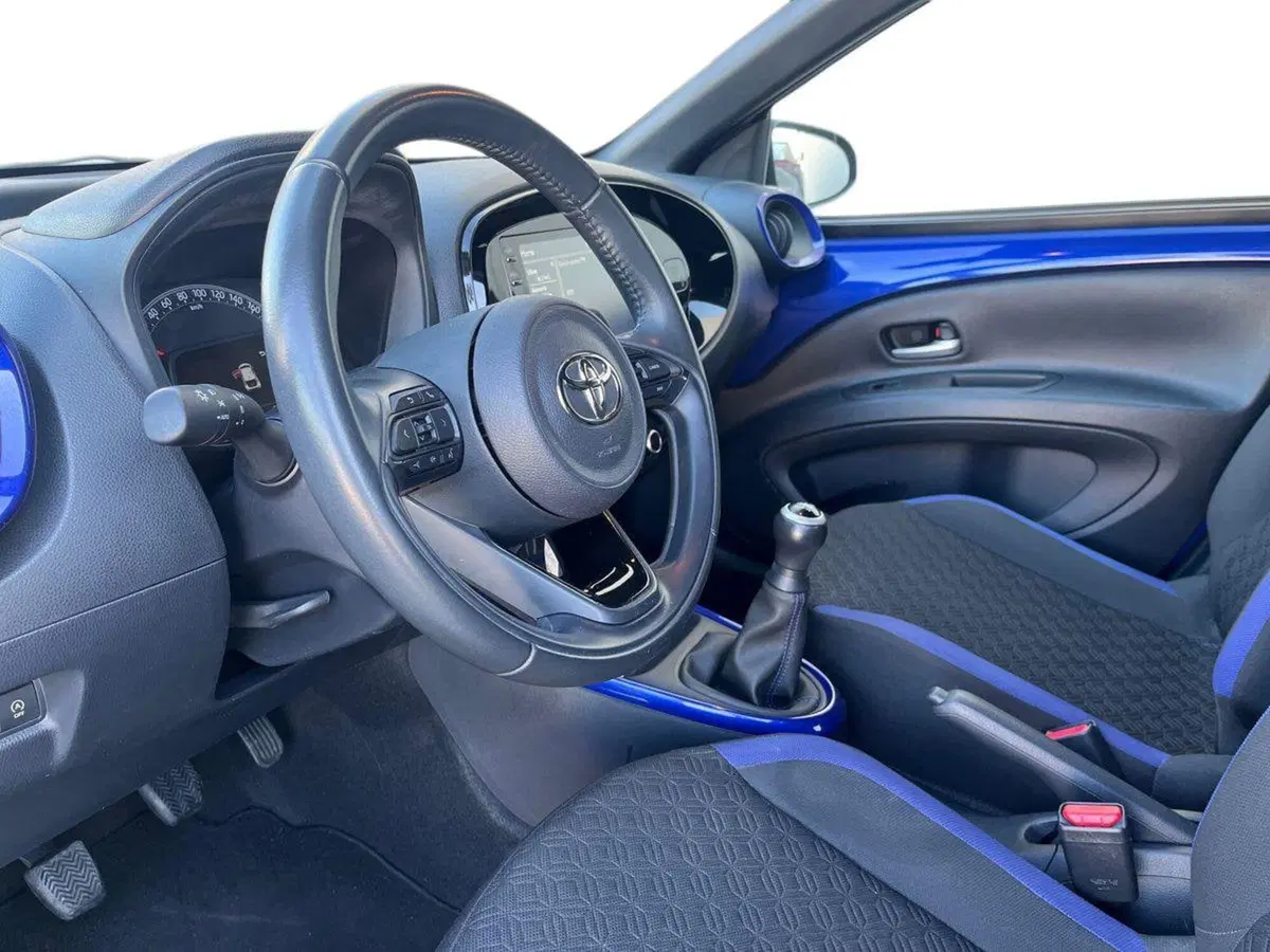 Toyota Aygo X usata a Ragusa (7)