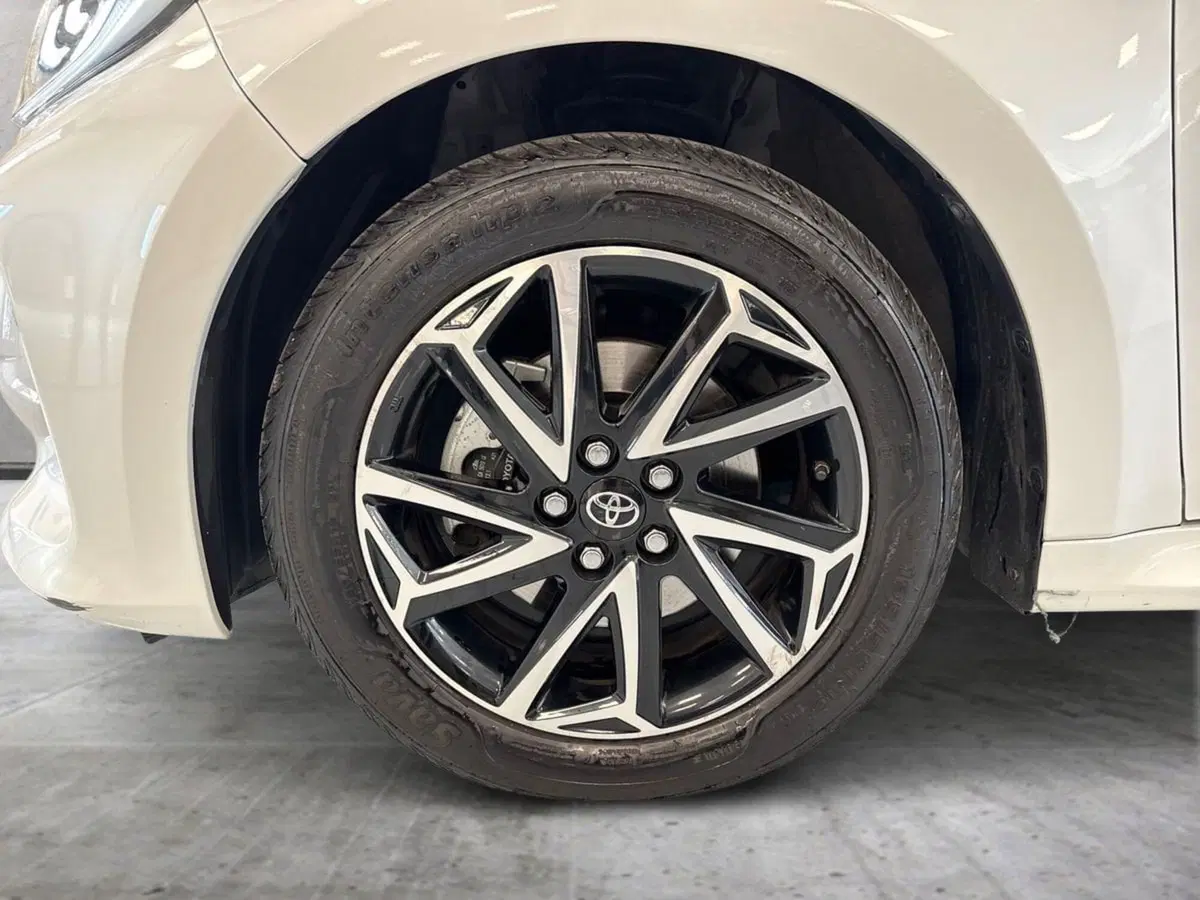 Toyota Yaris usata a Prato (9)