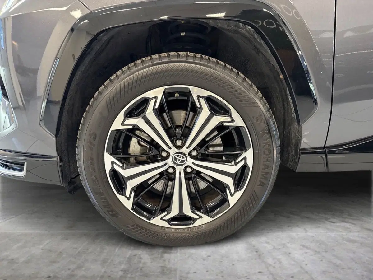 Toyota Rav4 usata a Prato (9)