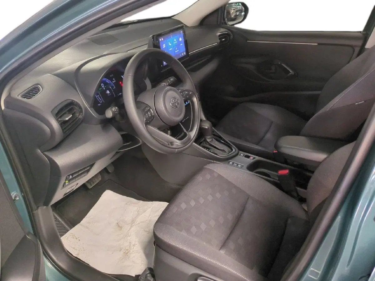 Toyota Yaris usata a Milano (11)