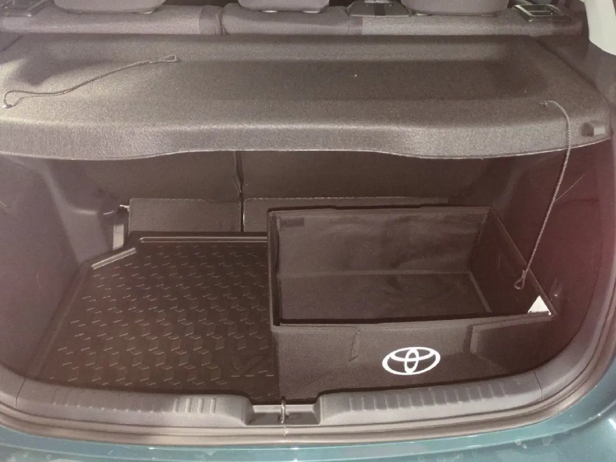 Toyota Yaris usata a Milano (9)