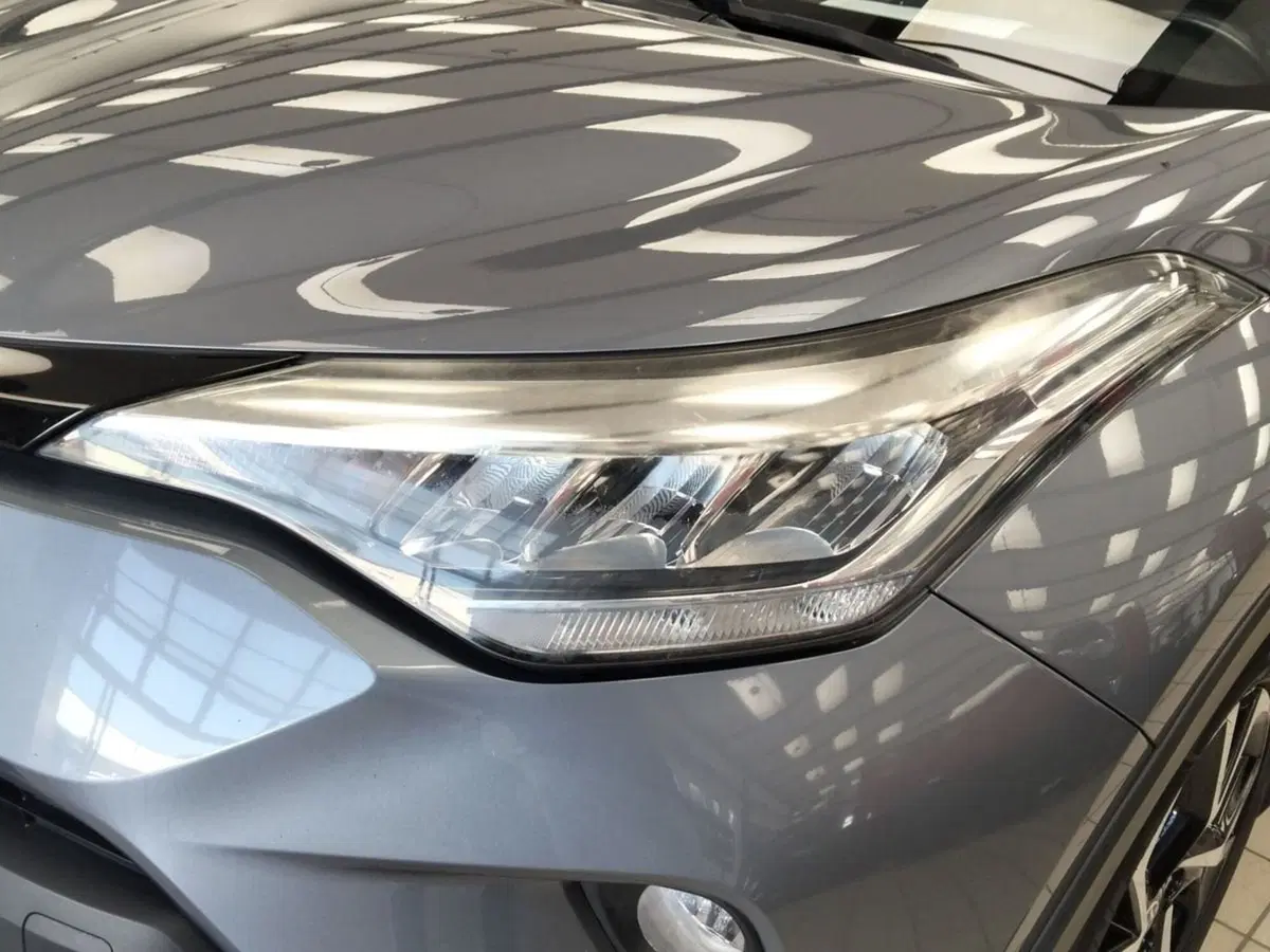 Toyota Toyota C-HR usata a Roma (11)