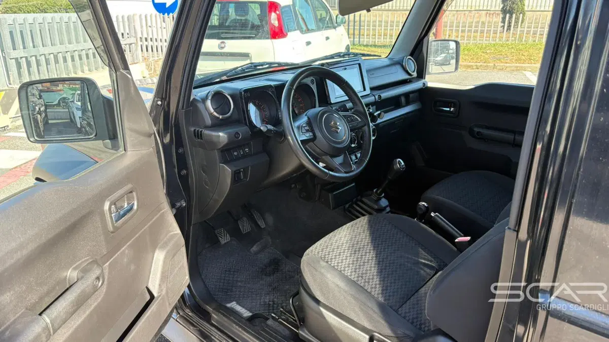 Suzuki Jimny usata a Livorno (12)