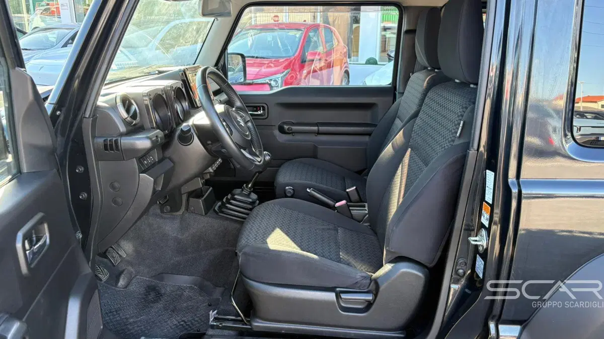 Suzuki Jimny usata a Livorno (13)