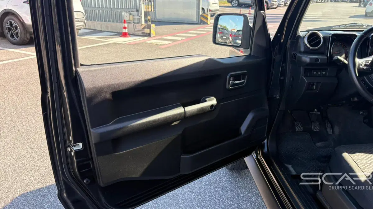 Suzuki Jimny usata a Livorno (14)